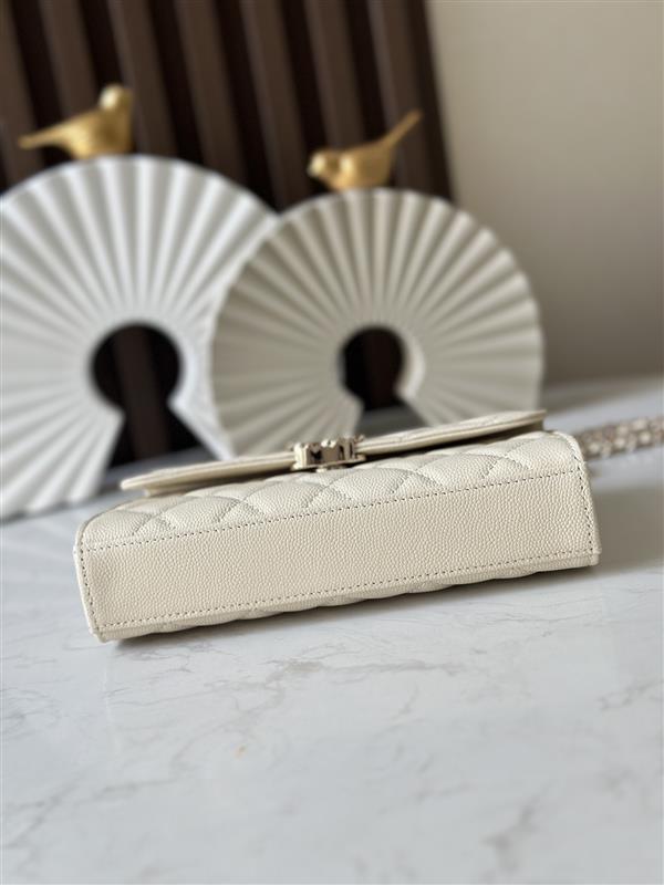 2026127215017139 590